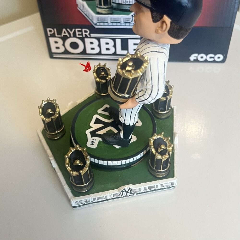 Lou Gehrig New York Yankees 6x World Series Champion Bobblehead see description - Picture 6 of 6